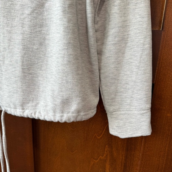 Women’s Gray Gilligan & O’Malley Funnel Neck Pullover Size Medium - Picture 3 of 8